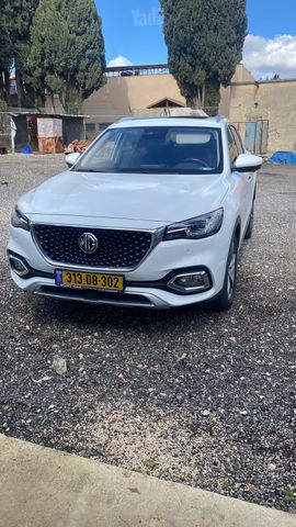 מודעת רכב אם ג'י EHS PHEV