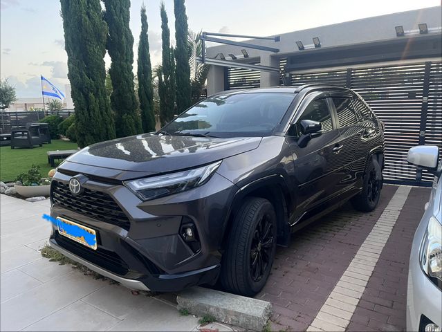 מודעת רכב טויוטה RAV4