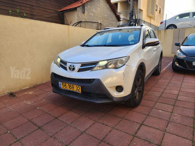 מודעת רכב טויוטה RAV4