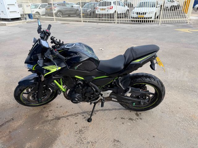 מודעת רכב קאוואסאקי Z650