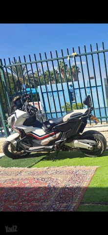 מודעת רכב הונדה X-ADV750
