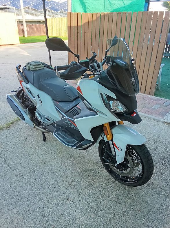 מודעת רכב פיג'ו XP400
