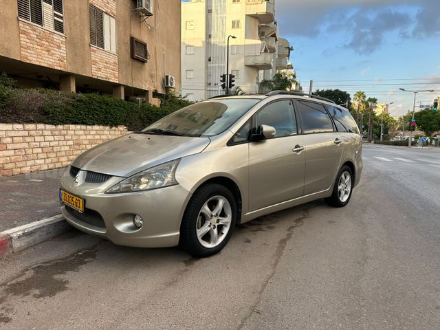 מודעת רכב מיצובישי גרנדיס