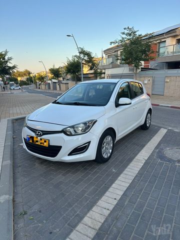 מודעת רכב יונדאי i20