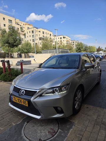 מודעת רכב לקסוס CT