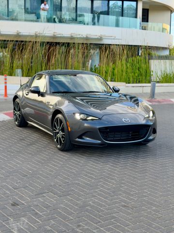 מודעת רכב מאזדה MX-5