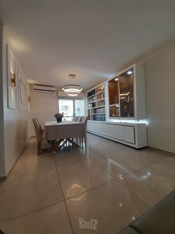 רמב"ם 28