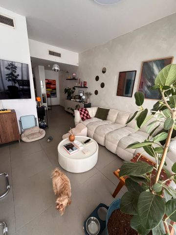 לילינבלום 33