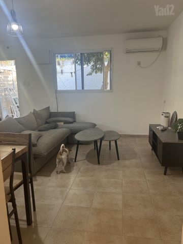 רחבעם זאבי 30