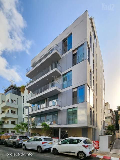 אחד העם 108