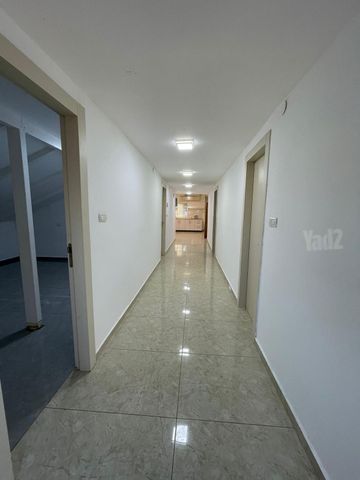 אודם 20