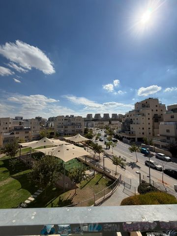 דירה, גבעת משקפיים, בית שמש