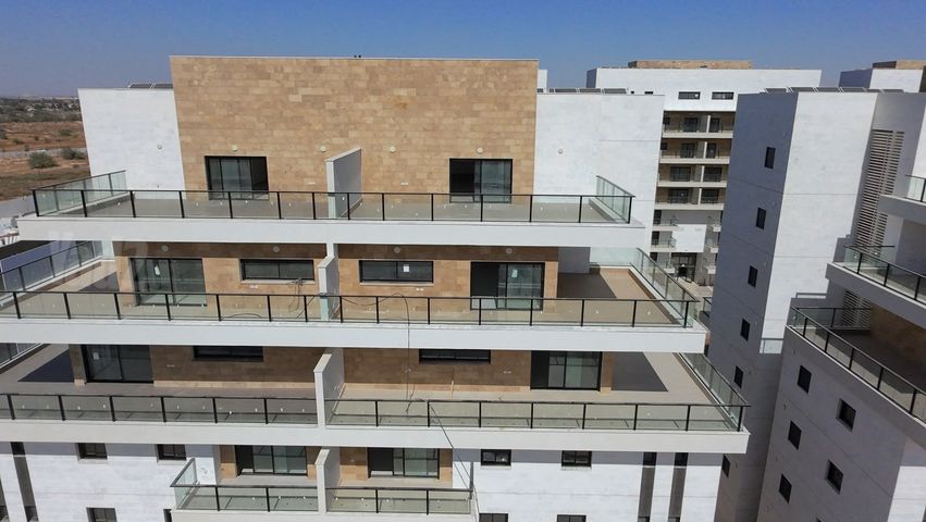 גג/ פנטהאוז