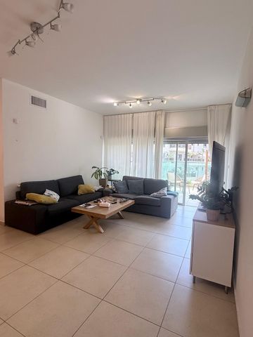 הגוש הגדול, רמת אביב החדשה, נופי ים