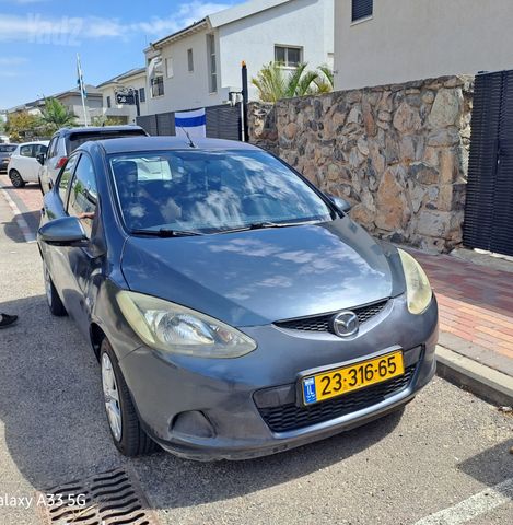 מודעת רכב מאזדה 2