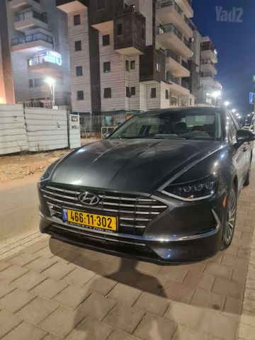 סונטה Premium היברידי אוט׳ 2.0 (192 כ״ס)