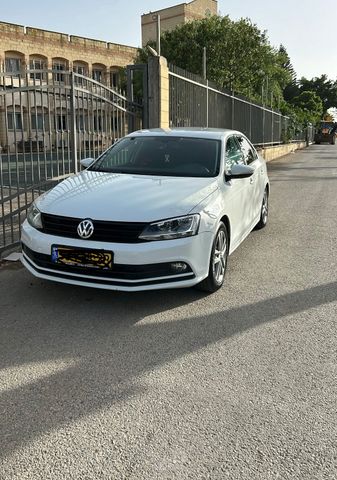 מודעת רכב פולקסווגן ג'טה