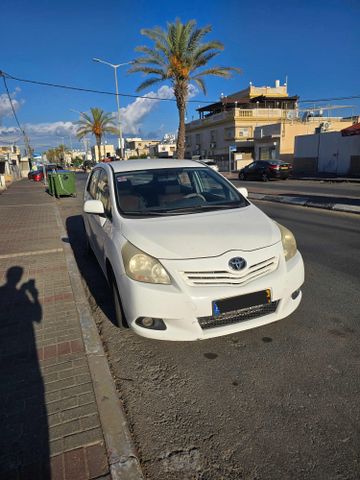 מודעת רכב טויוטה ורסו