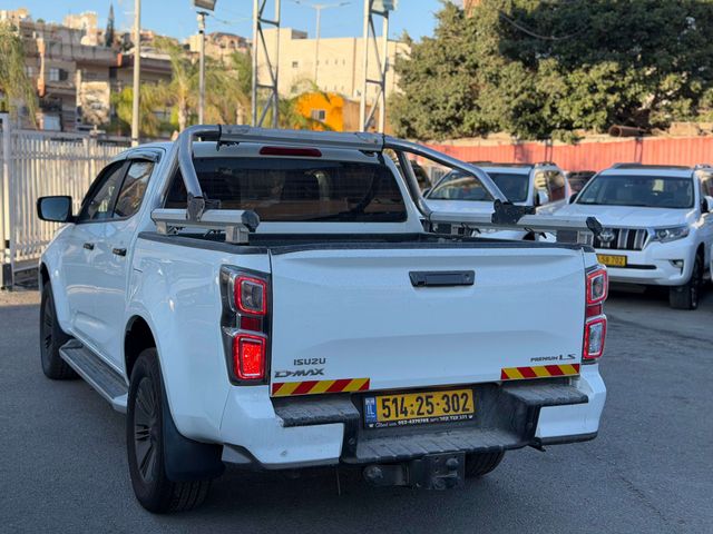 מודעת רכב איסוזו די-מקס