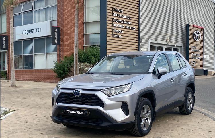 מודעת רכב טויוטה RAV4