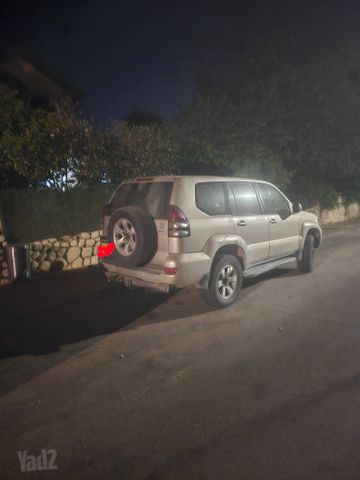מודעת רכב טויוטה לנד קרוזר