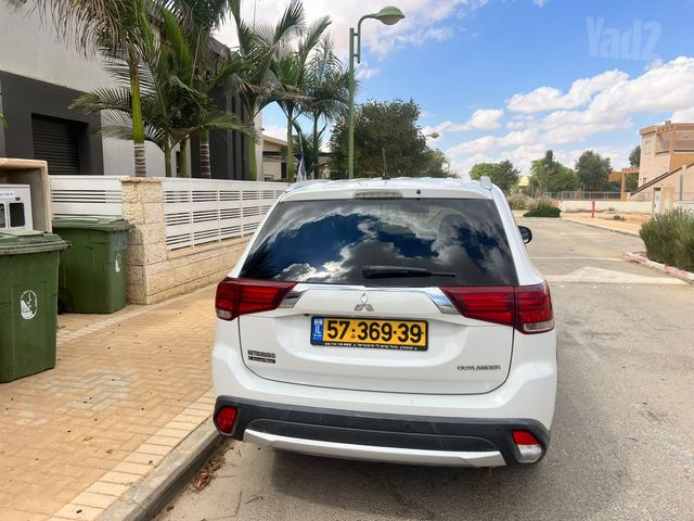 מודעת רכב מיצובישי אאוטלנדר