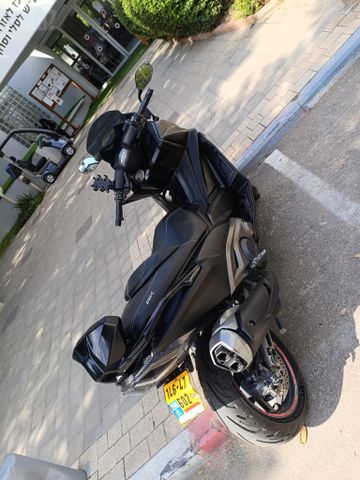 מודעת רכב קימקו AK 550