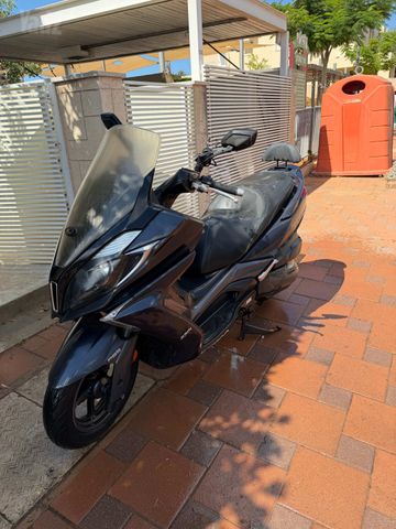 מודעת רכב קימקו דאון-טאון 350