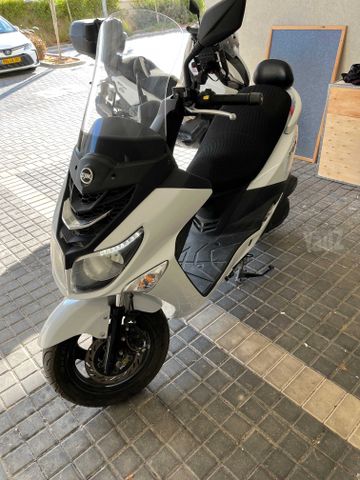 מודעת רכב סאן יאנג ג'וי רייד 125