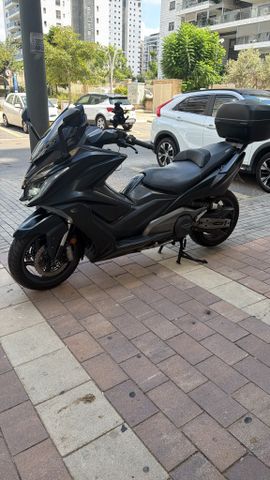 מודעת רכב קימקו AK 550