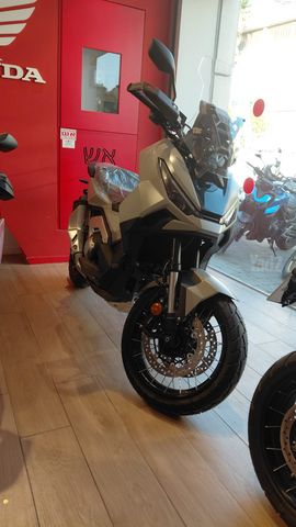מודעת רכב הונדה X-ADV750