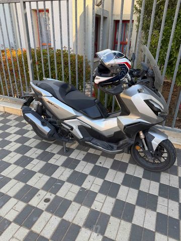 מודעת רכב הונדה ADV350