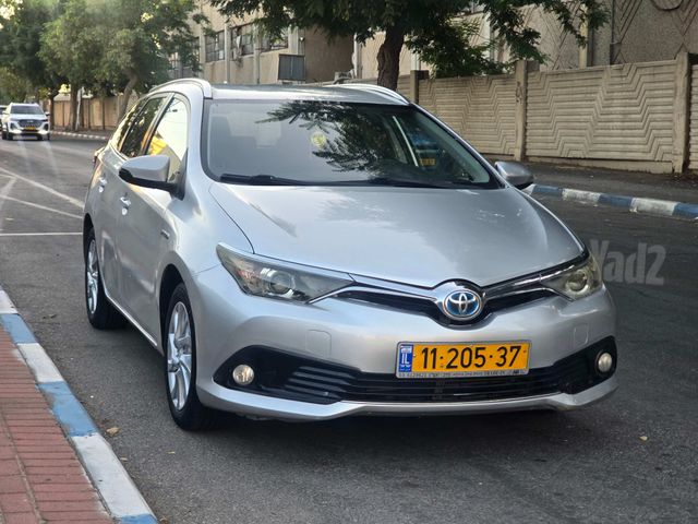 מודעת רכב טויוטה אוריס