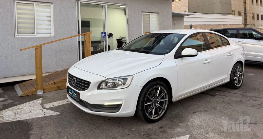 מודעת רכב וולוו S60 2