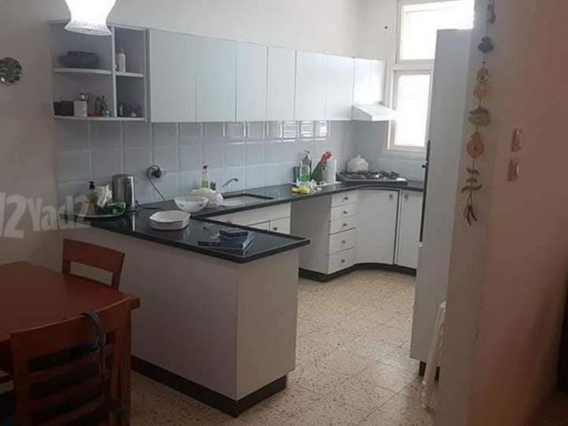 הנשיא הראשון 19