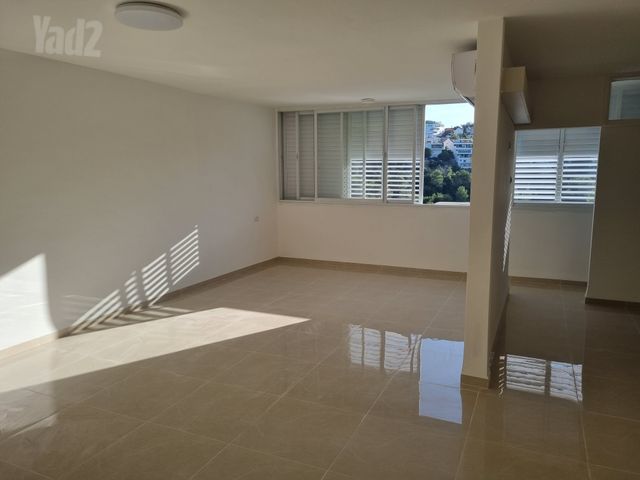ליאון בלום 12
