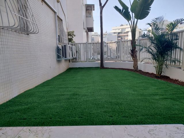 החליל 26