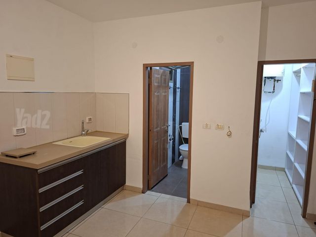 שניר 4