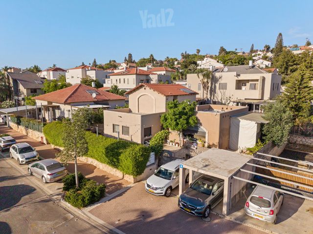 השירה העברית 