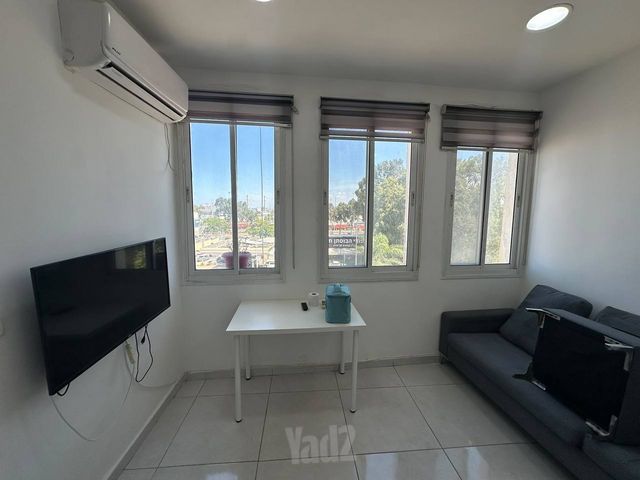 דירה, העיר התחתית, ואדי סאליב, חיפה