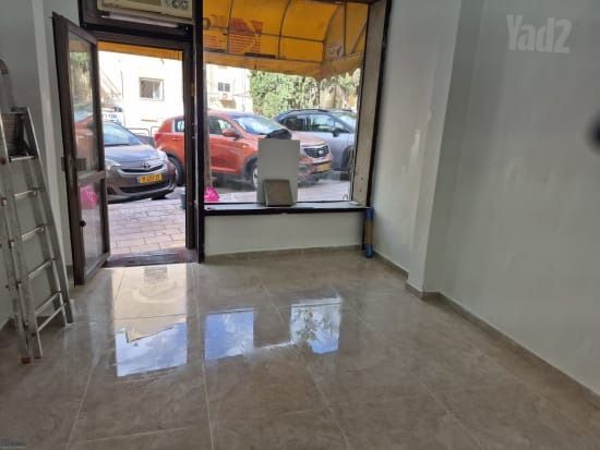 חנויות/ שטח מסחרי