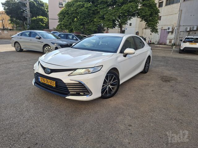 מודעת רכב טויוטה קאמרי