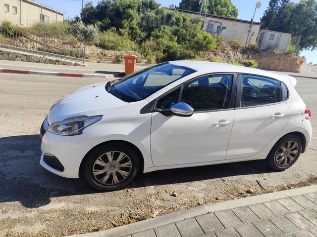 מודעת רכב פיג'ו 208