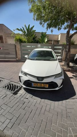 מודעת רכב טויוטה קורולה