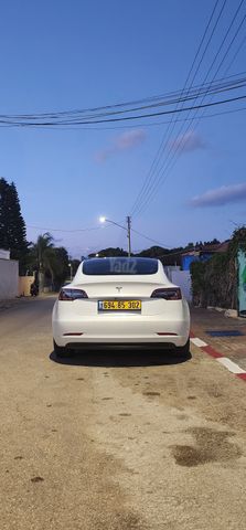 מודל 3 Standard Plus חשמלי אוט׳ (325 כ״ס)