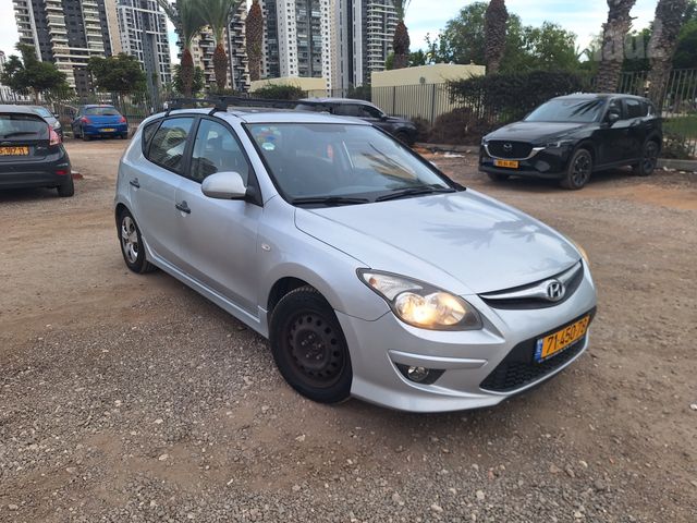 מודעת רכב יונדאי i30