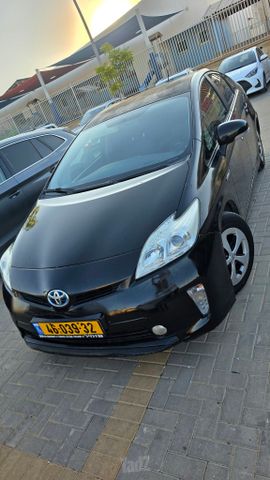 מודעת רכב טויוטה פריוס