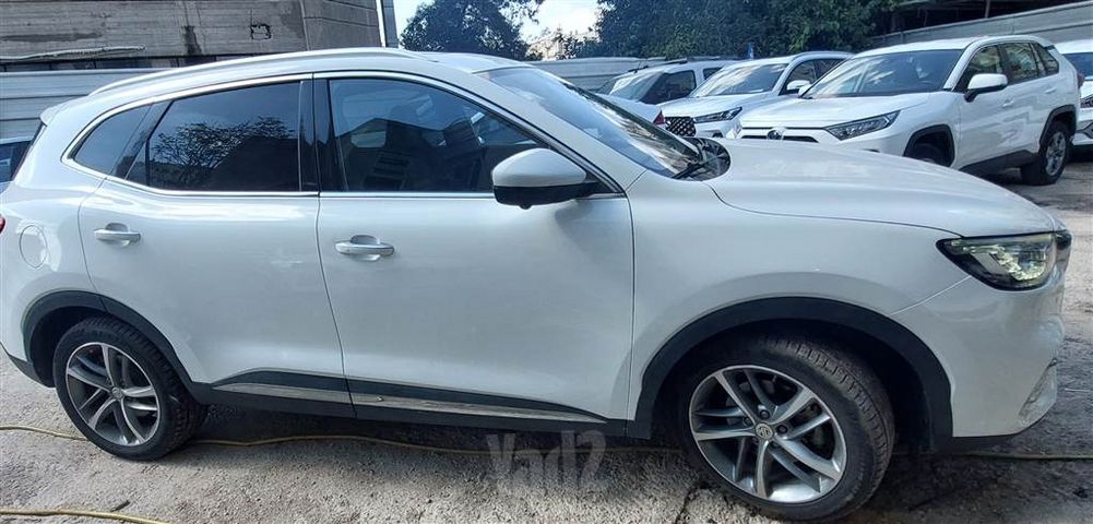 מודעת רכב אם ג'י EHS PHEV 2