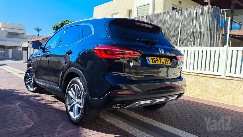 מודעת רכב אם ג'י EHS PHEV