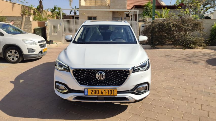מודעת רכב אם ג'י EHS PHEV
